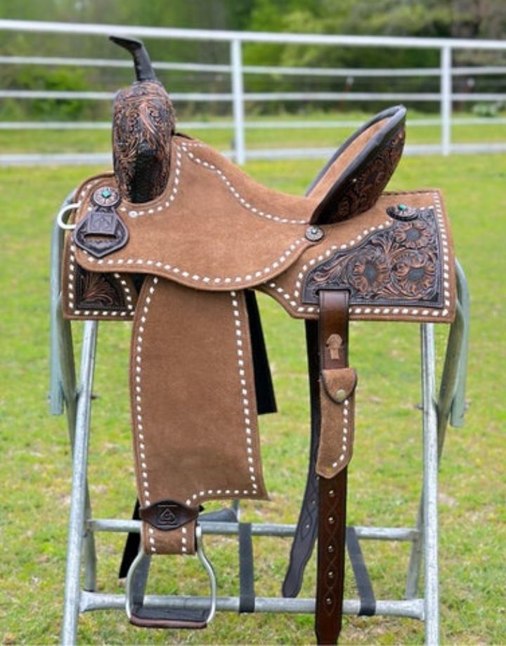 Square Skirt Barrel Saddle main image 1