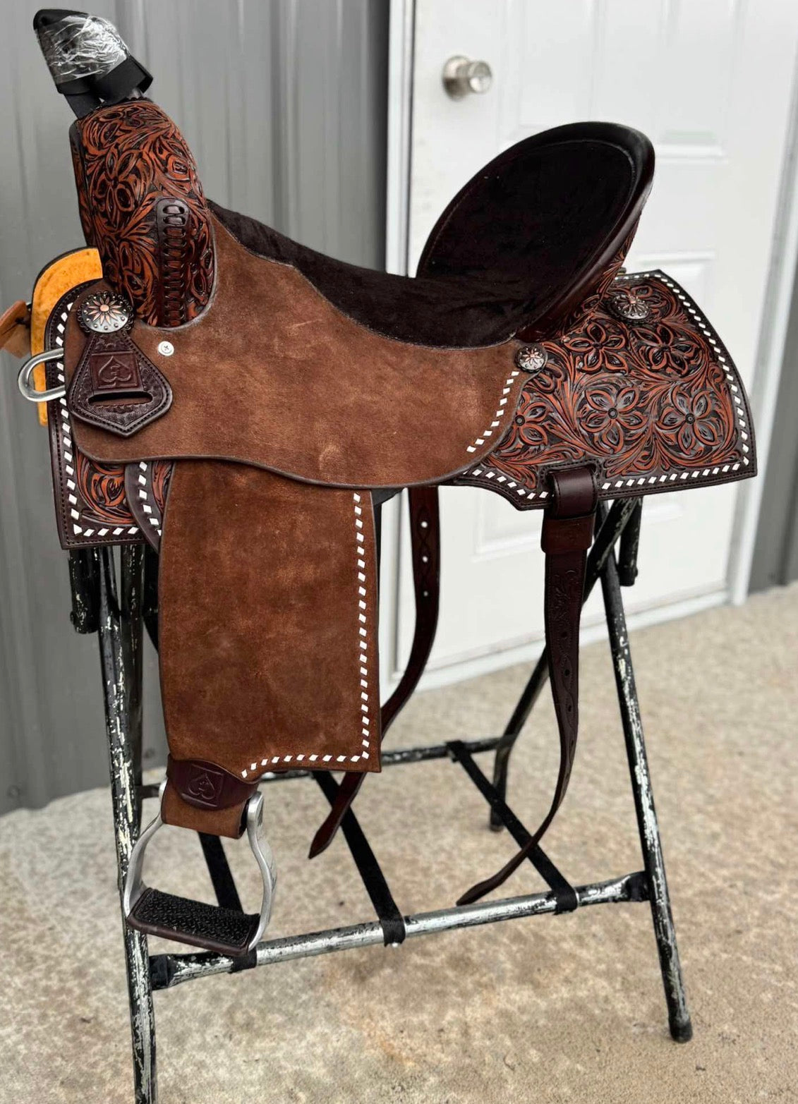 MICHELLE ALL LEATHER SADDLE | SQUARE