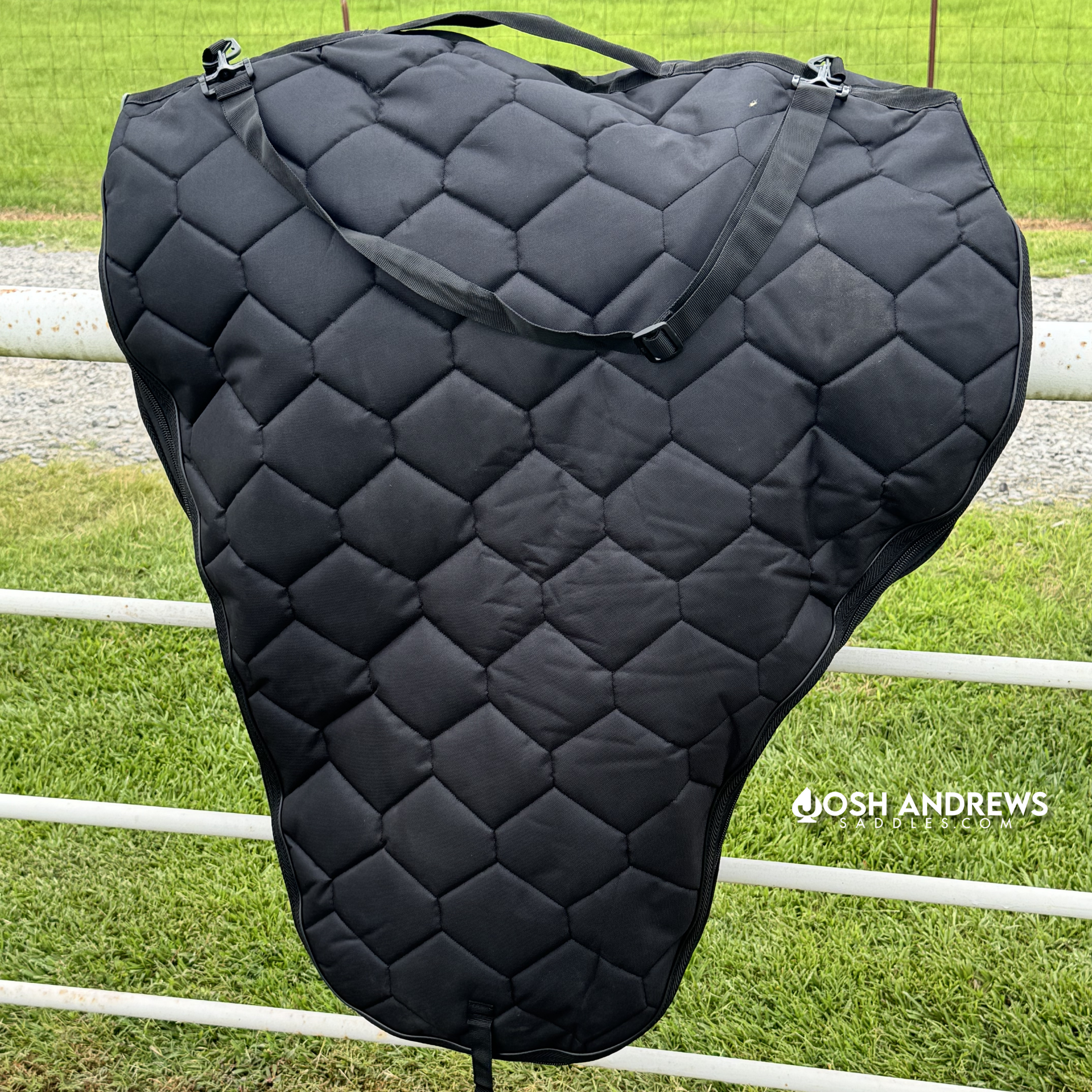 SADDLE TOTE