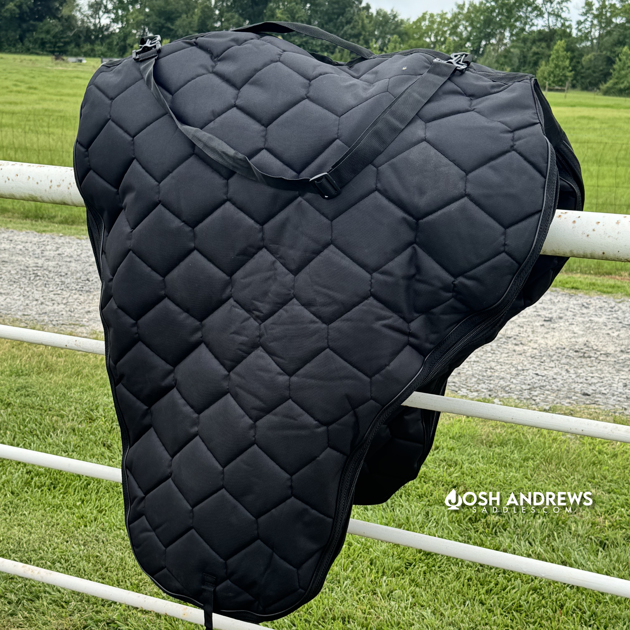 SADDLE TOTE
