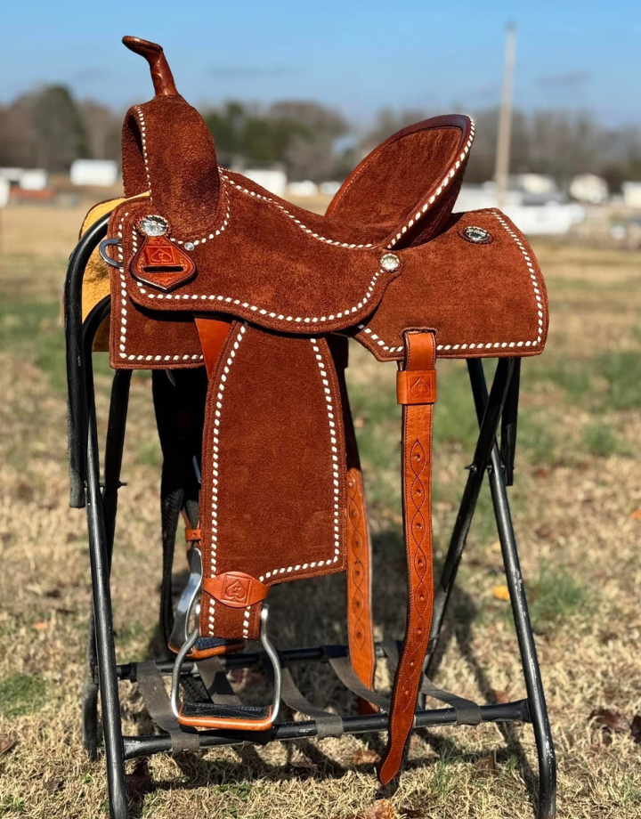 TAN BUCKSTITCHED LIGHTWEIGHT SADDLE | SQUARE SKIRT