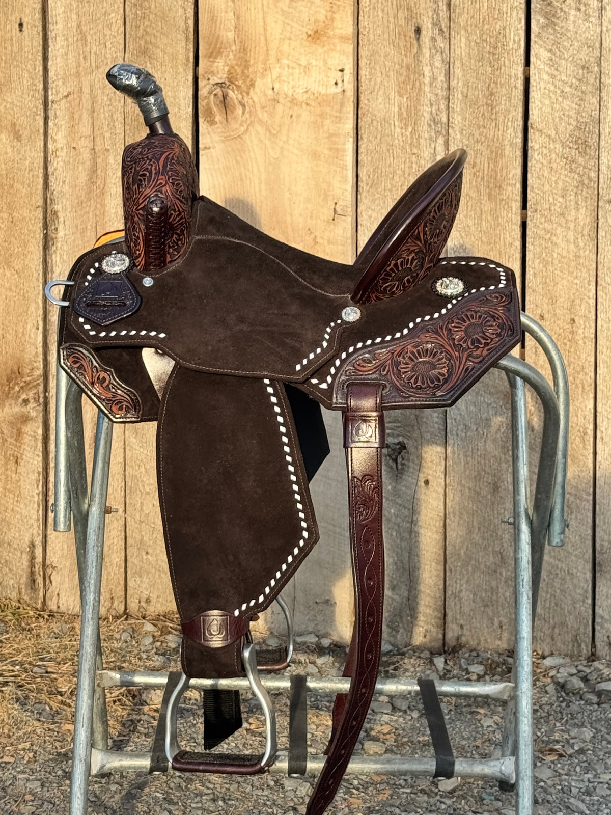 SOLID CHOCOLATE CLASSIC SADDLE | SPINAL RELIEF