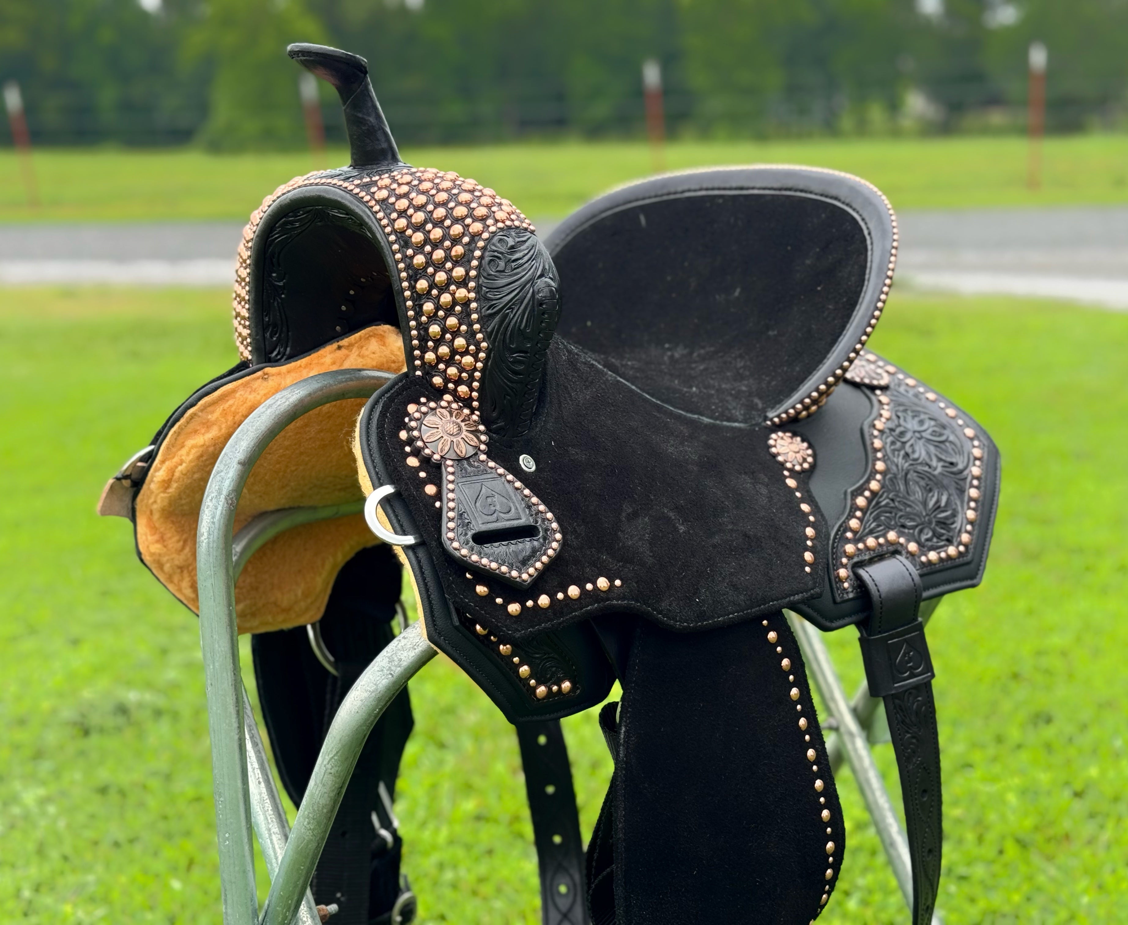 BLACK BLANCHE SADDLE | SHORT SKIRT