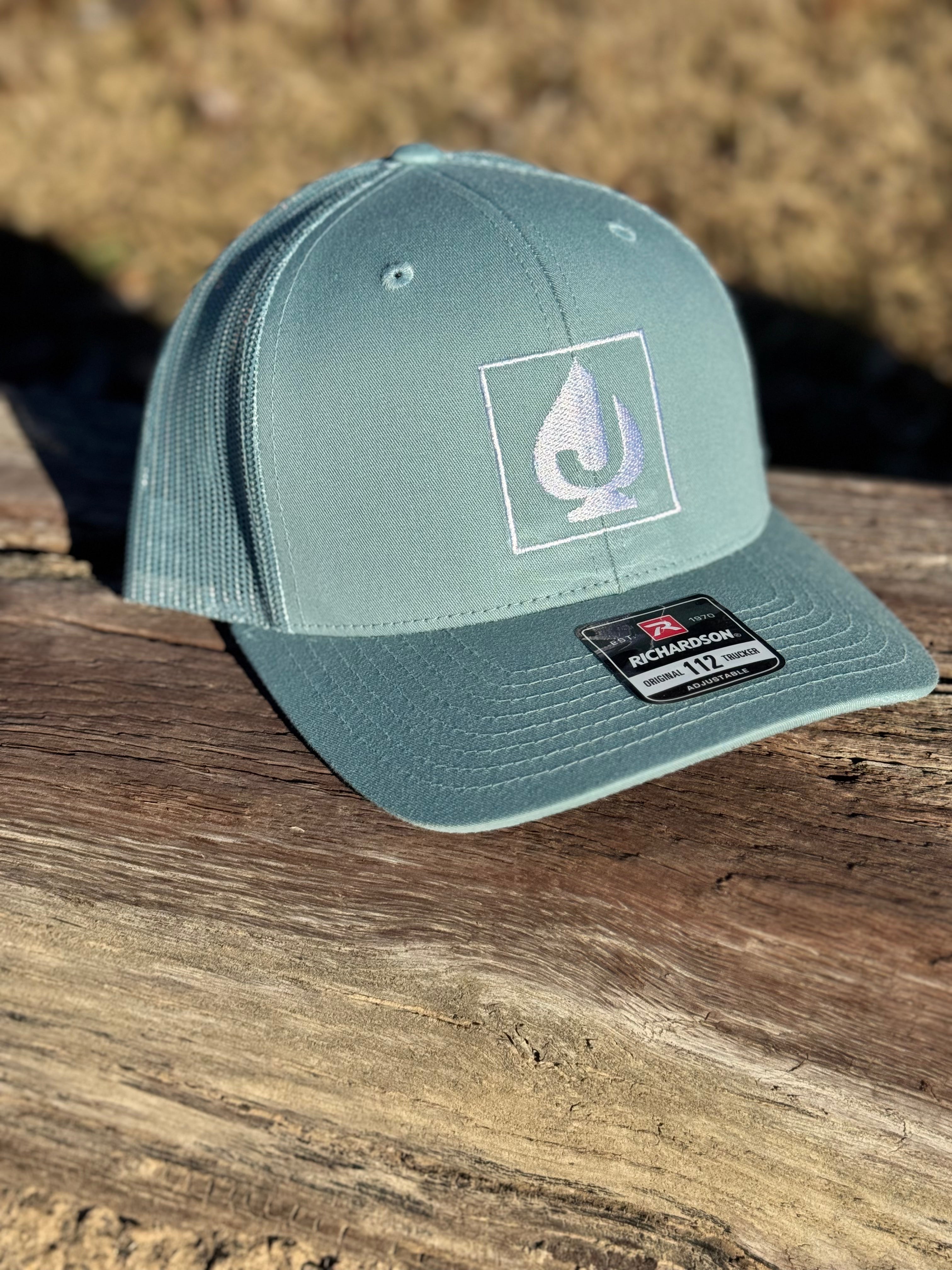 BALL CAPS
