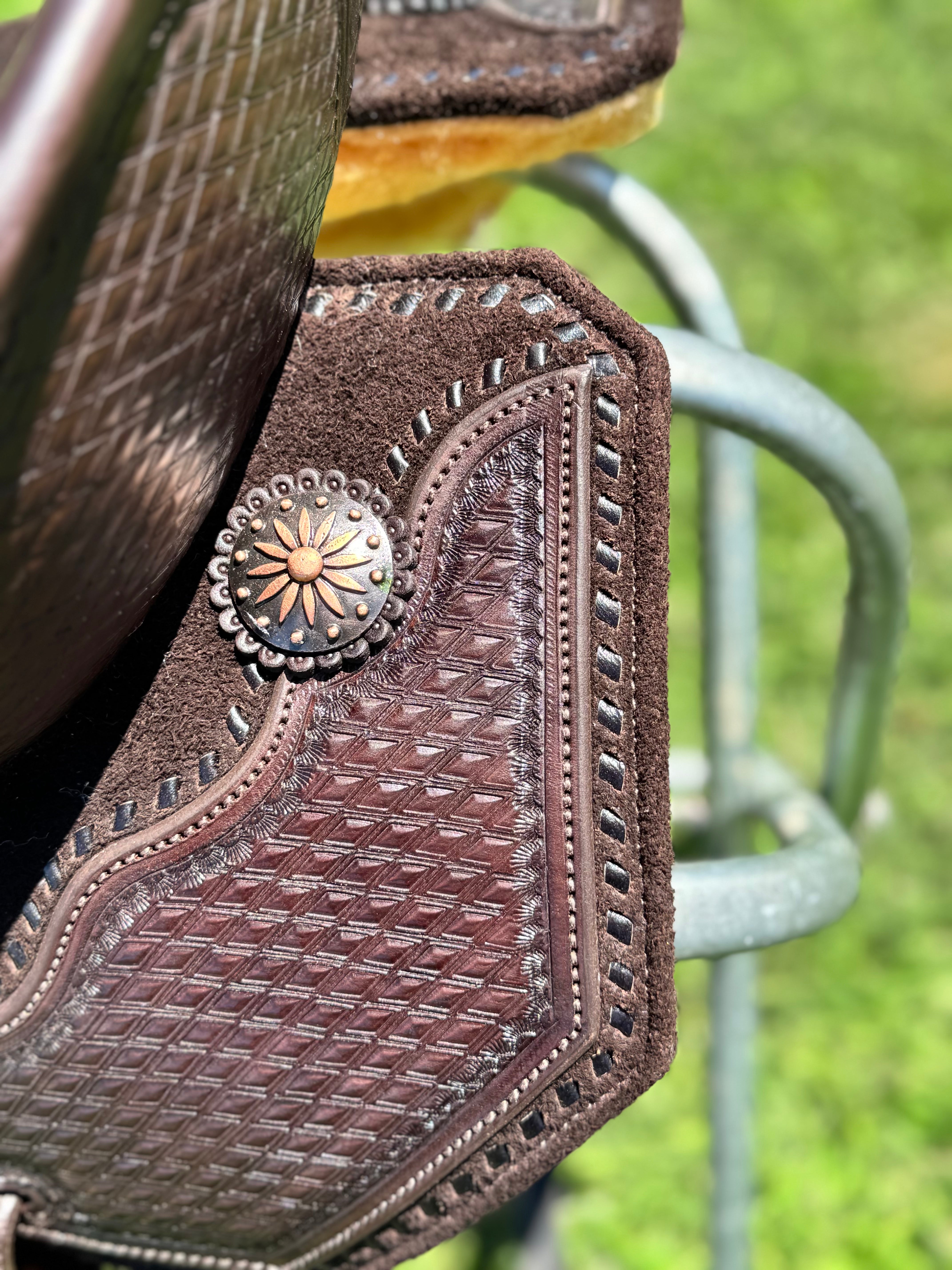 CHOCOLATE CLAY SADDLE, DARK BUCKSTITCH | SPINAL RELIEF