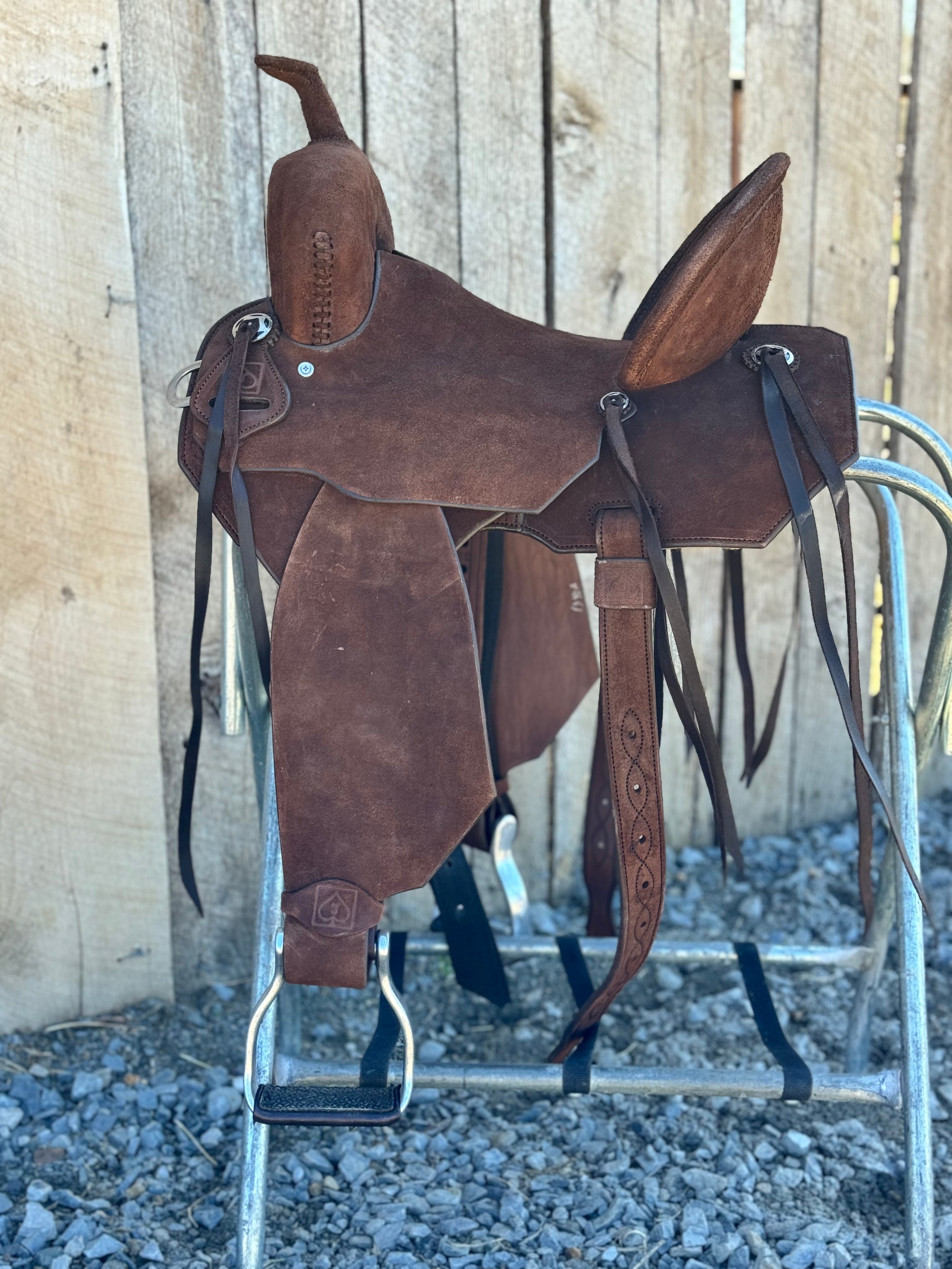 WORKMAN ALL LEATHER SADDLE | SHORT SKIRT PENCIL ROLL SPINAL RELIEF
