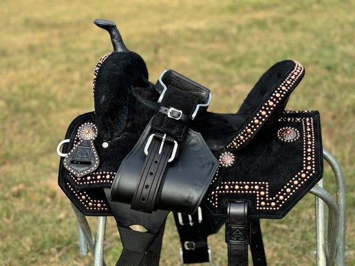 THE ROSE SADDLE | CHEYENNE ROLL