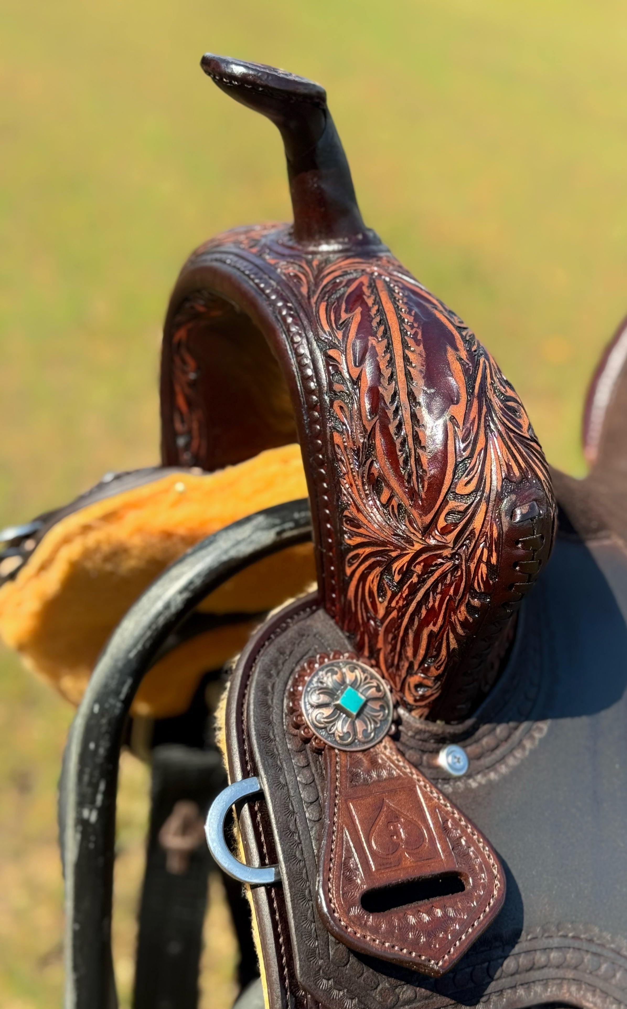 ALL LEATHER DARK FEATHER SADDLE | SHORT SKIRT PENCIL ROLL SPINAL RELIEF