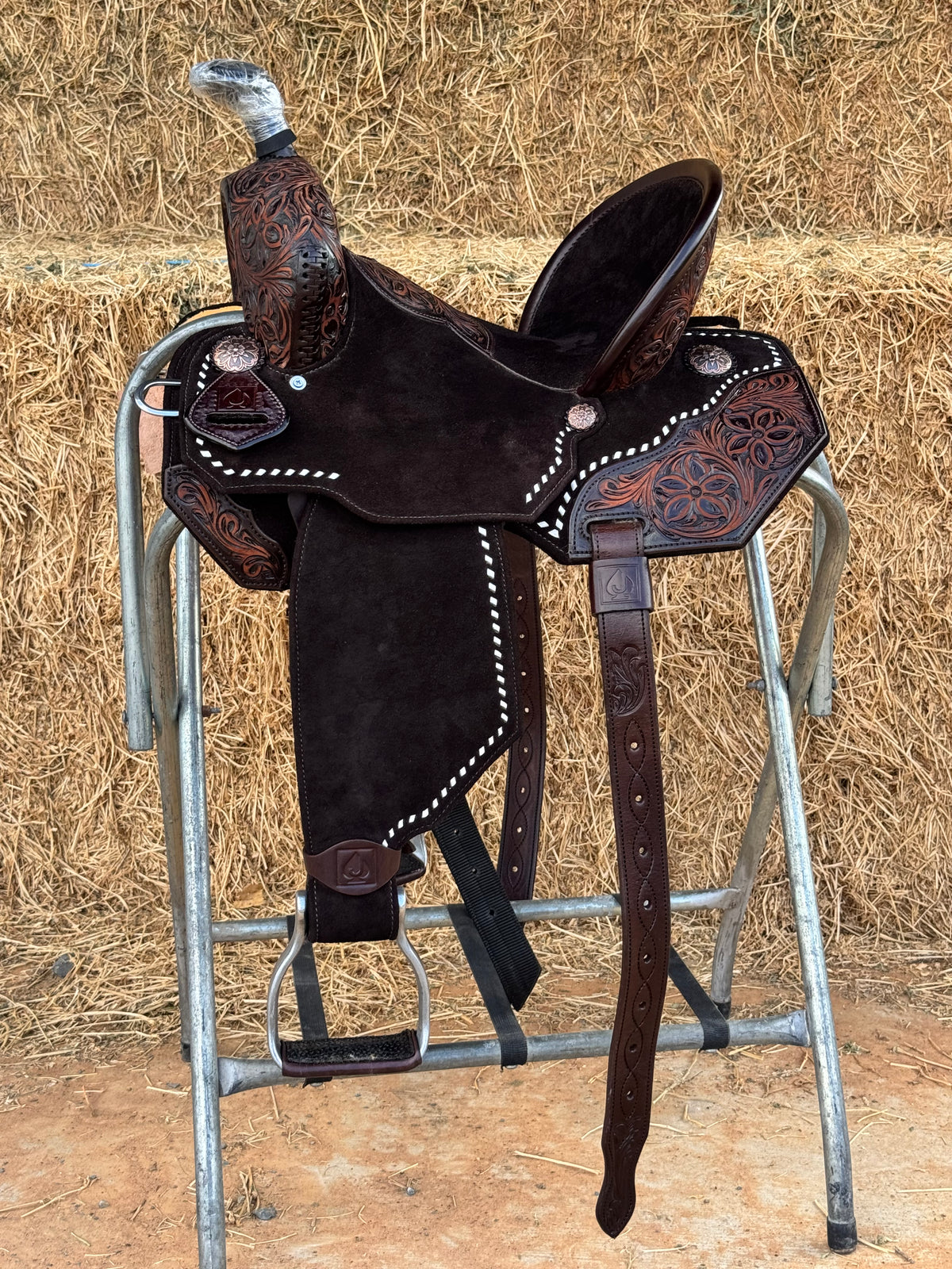 CHOCOLATE SHOWSTOPPER | SHORT SKIRT SADDLE SPINAL RELIEF 6.5