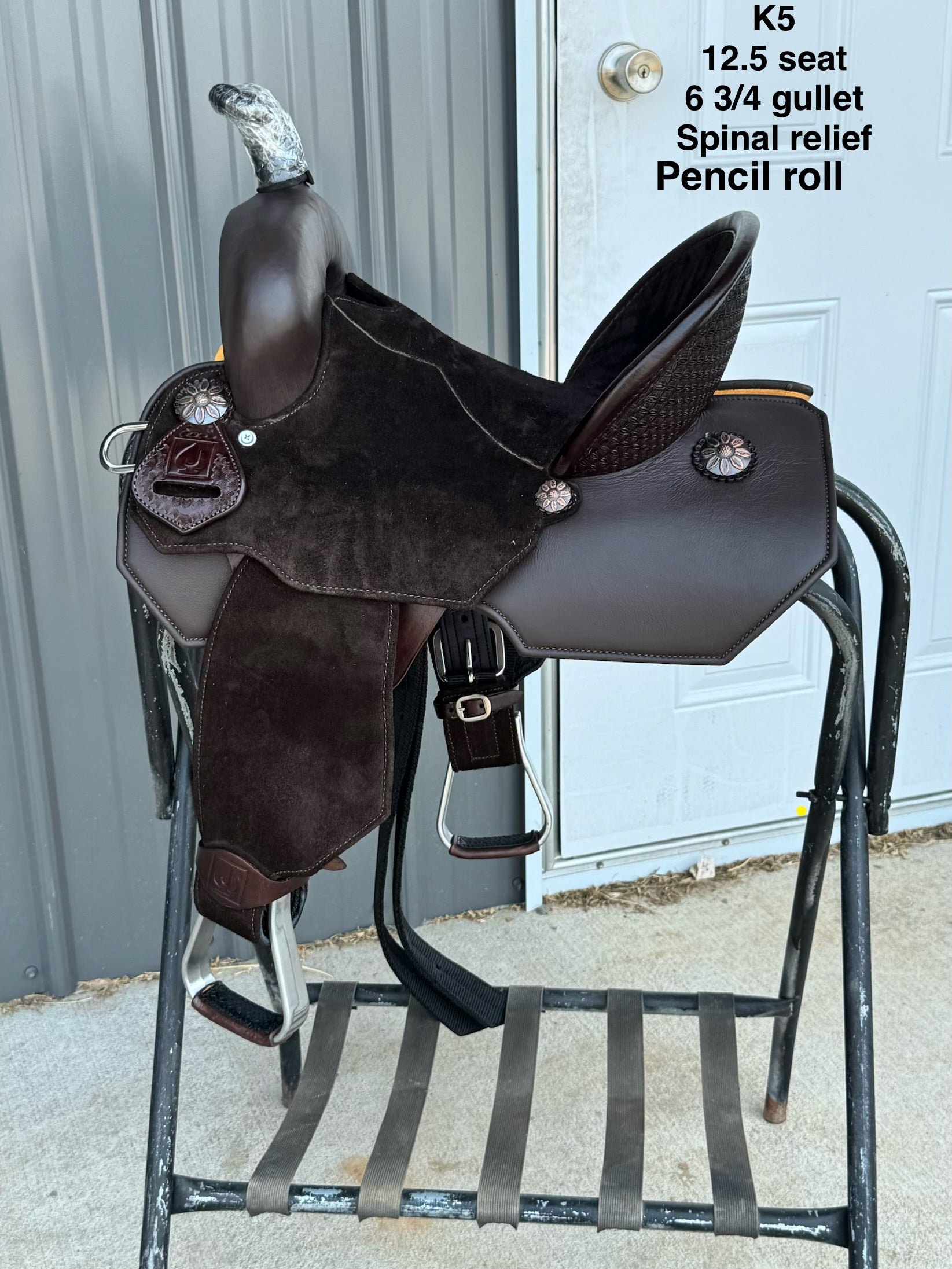 YOUTH SADDLES
