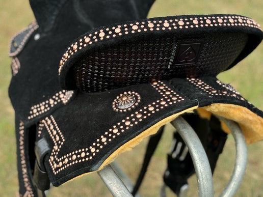 THE ROSE SADDLE | CHEYENNE ROLL